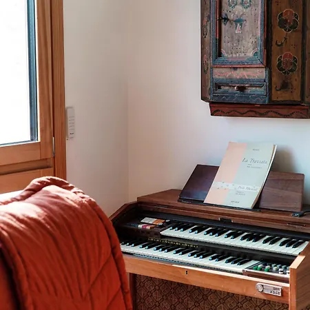 Sweet On The Lake - Downtown Apartment