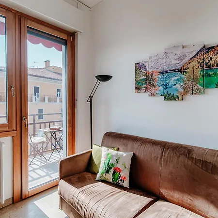 Sweet On The Lake - Downtown Apartment Como